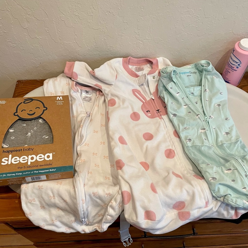 Zip swaddle